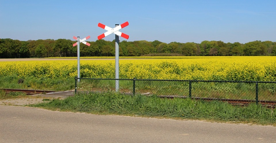 safely cross railway line